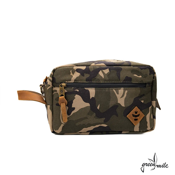 Revelry Supply - Stowaway - Smell Proof Bag Camouflage 5L Frontansicht