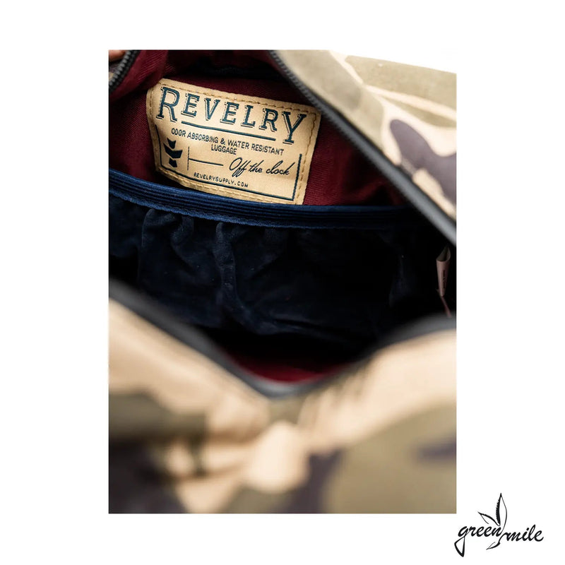 Revelry Supply - Stowaway - Smell Proof Bag Camouflage 5L Innenansicht mit Logo